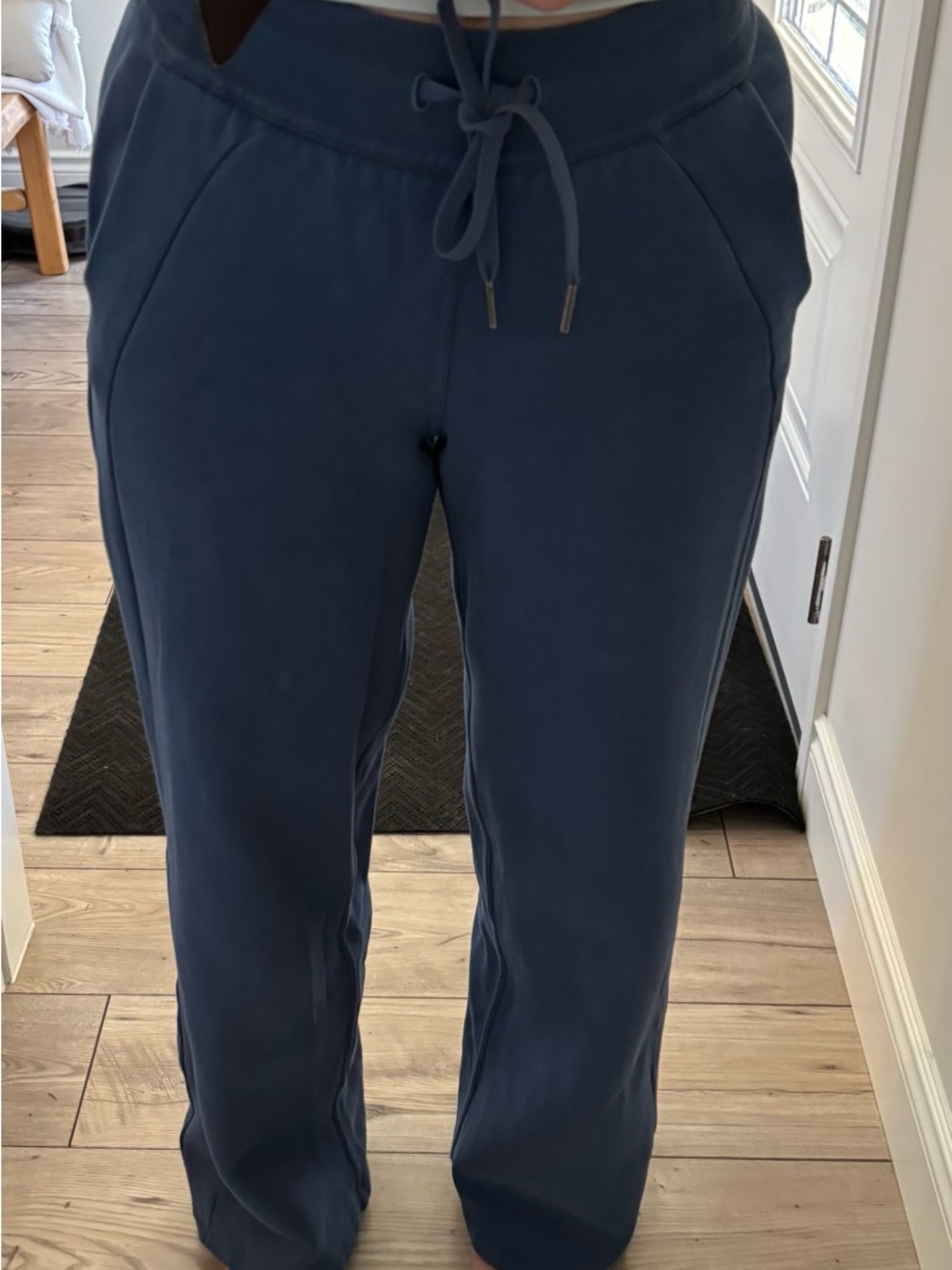 Lululemon Scuba Mid-Rise Wide-Leg Pants Pitch Blue Size 4 31” Inseam - Picture 13 of 16